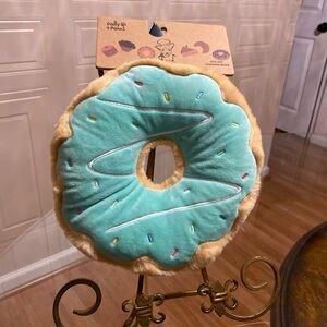 Pally Paws Plush Dog Toy  DONUT 8.5” X8.5” Sweet